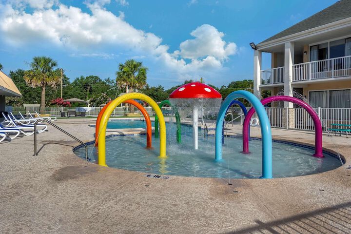 Photo of Baymont by Wyndham Pawleys Island Pool