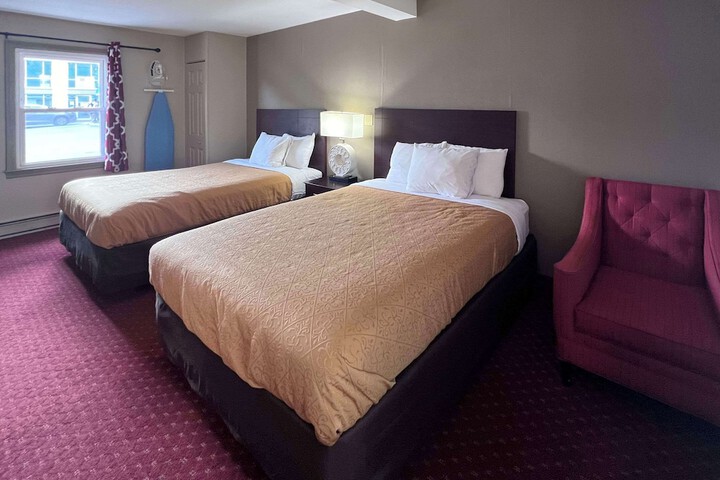 1 King Bed 1 Double Bed (6 of 16)