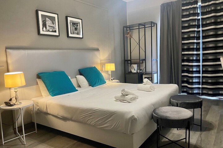 Room 17 of 87