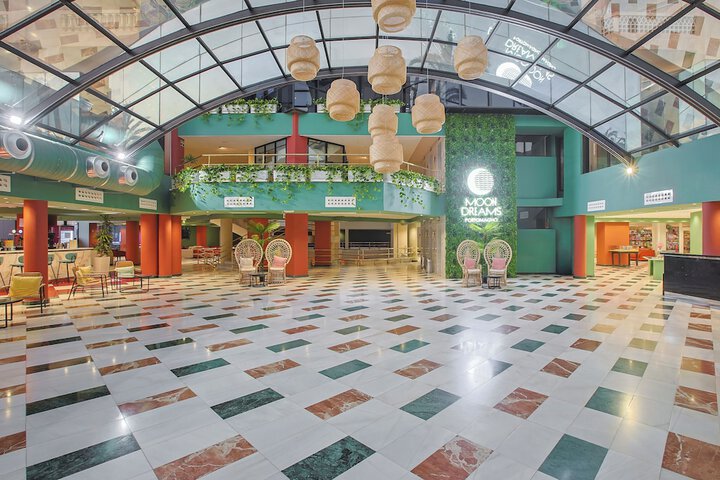 Hotel Interior 2 of 47