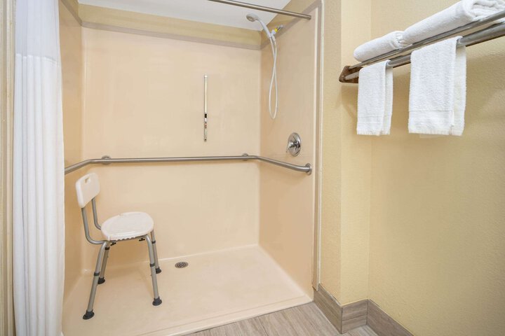 Room 14 of 15