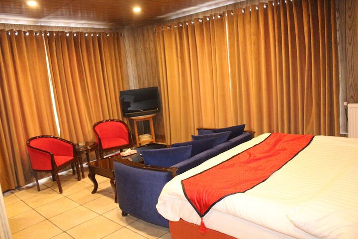 Room 17 of 69
