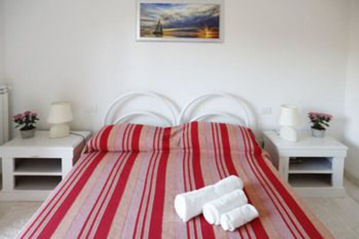 Room 14 of 25