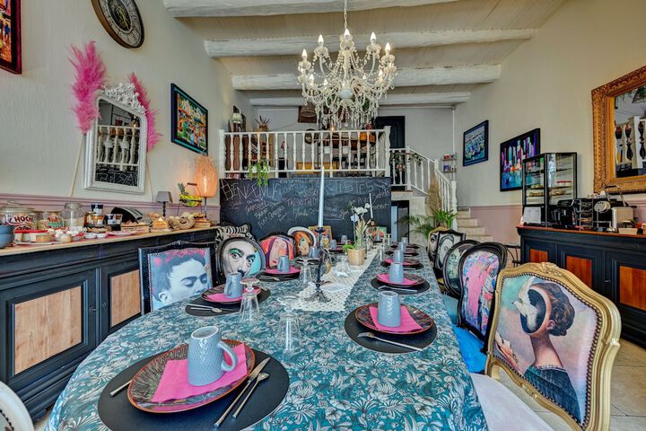 Breakfast/Coffee Service 56 of 79