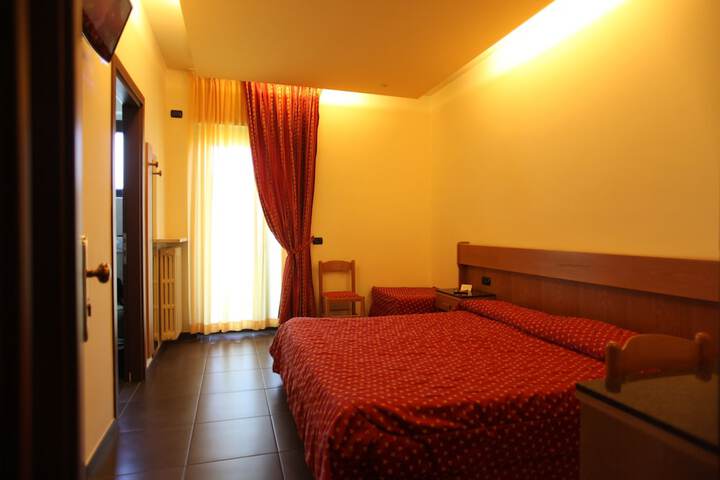 Room 4 of 67