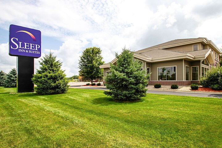 1 King Bed (10 of 15)