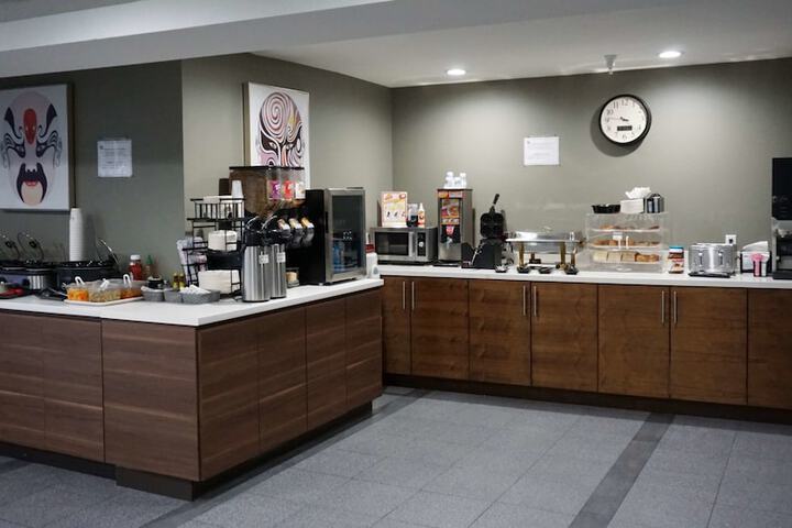 Breakfast area