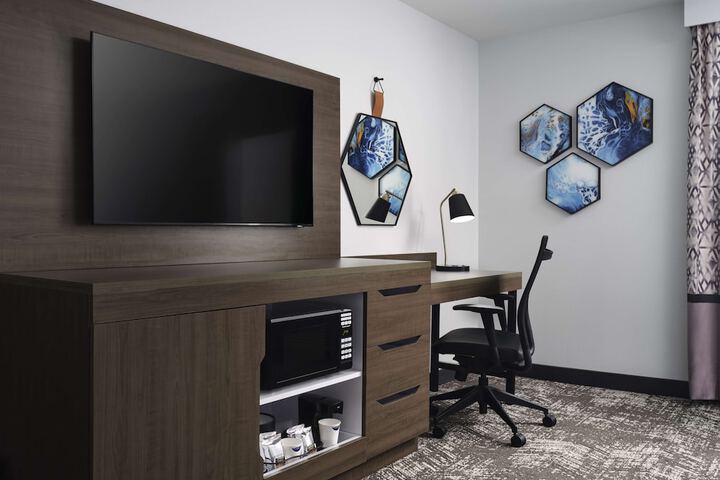 Room 11 of 39