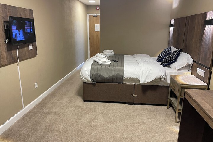 Room 18 of 36