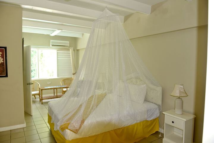 Room 18 of 38