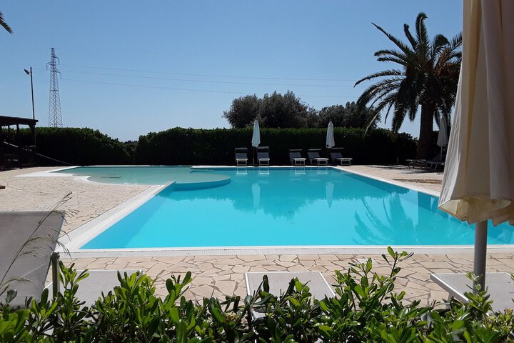 Pool 56 of 106