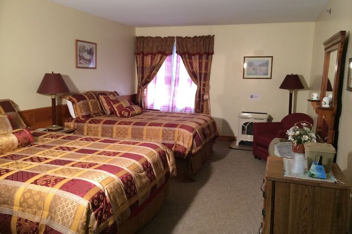 Room 3 of 73