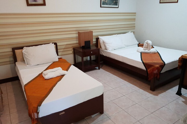 Room 13 of 71