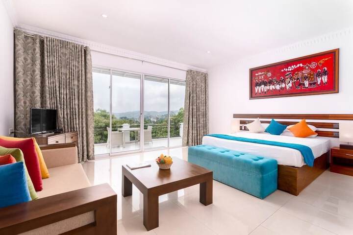 Room 21 of 82