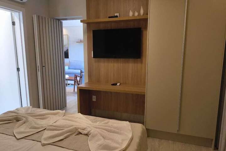 Room 52 of 228
