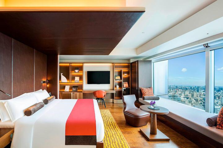 Room 25 of 200