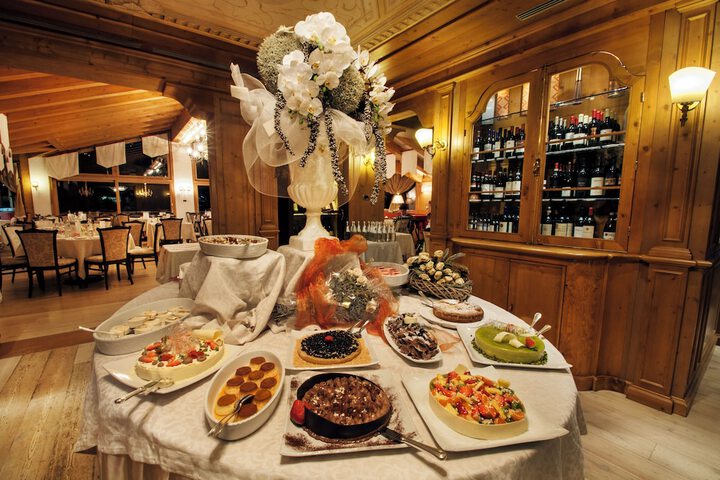 Dining 47 of 73