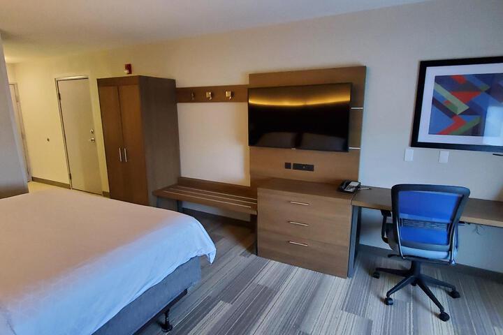 Standard Double Bed (3 of 3)