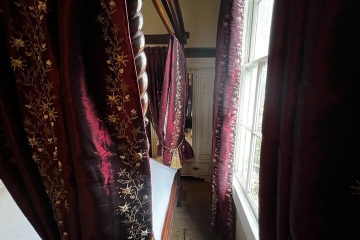 Room 20 of 42