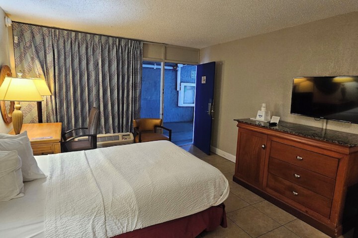 Room 11 of 47