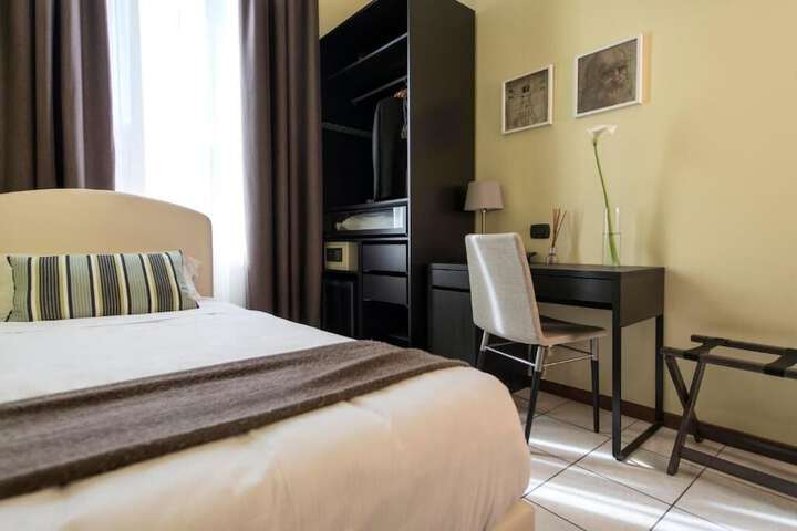 Room 34 of 82
