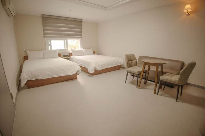 Trevi Hotel in Jeju City