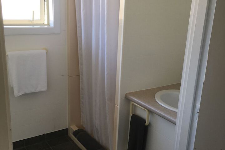 Room 15 of 62