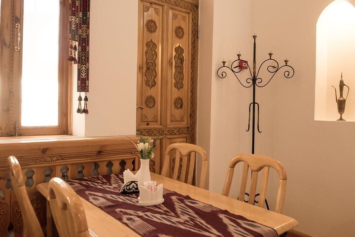 Dining 67 of 91