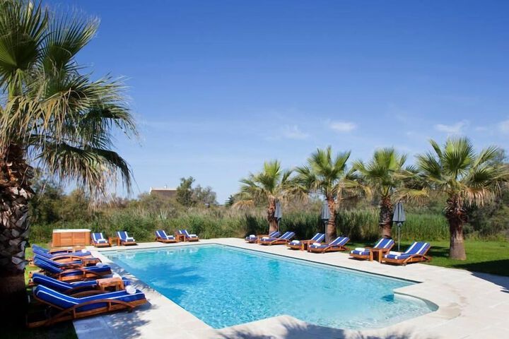 Pools & Facilities