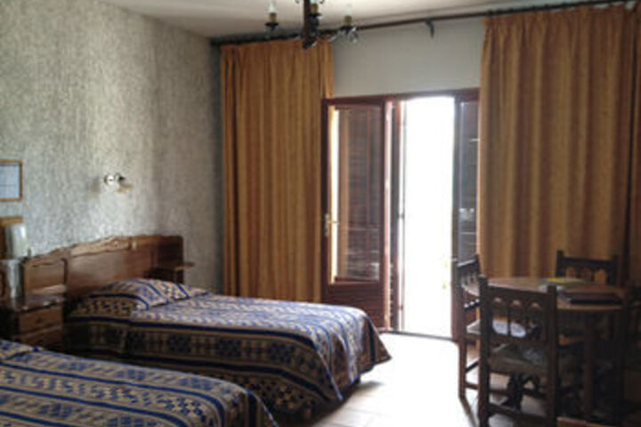 Room 14 of 39