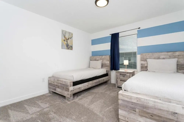 Room 4 of 22