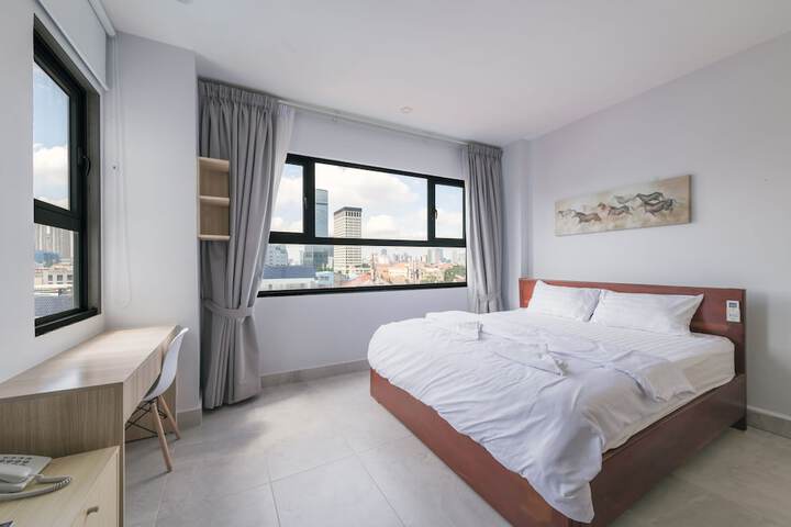 Room 34 of 148