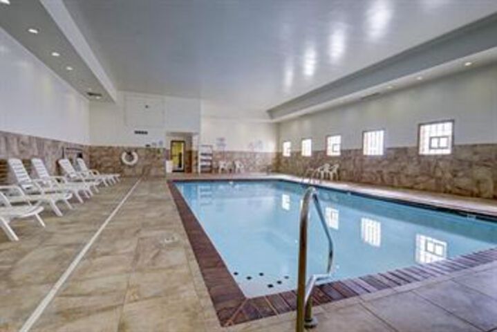 Pool 7 of 7