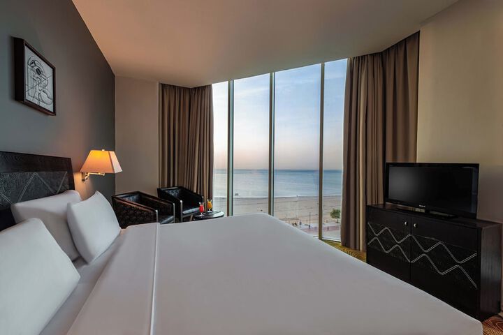 Room 9 of 35