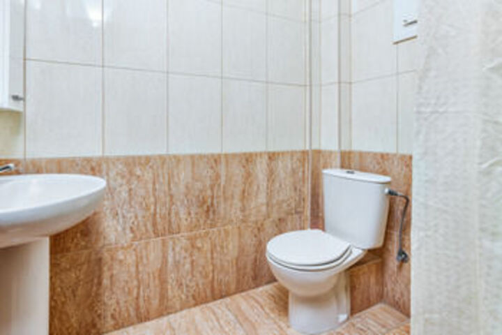 Room 5 of 15