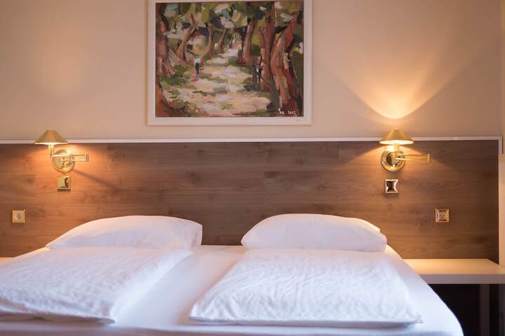 Room 14 of 74