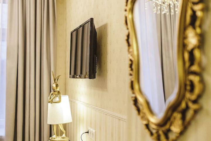 Room 52 of 113