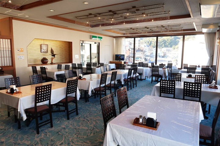 Dining Photos