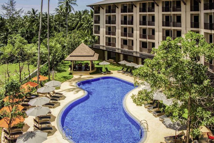 Pool Hotel