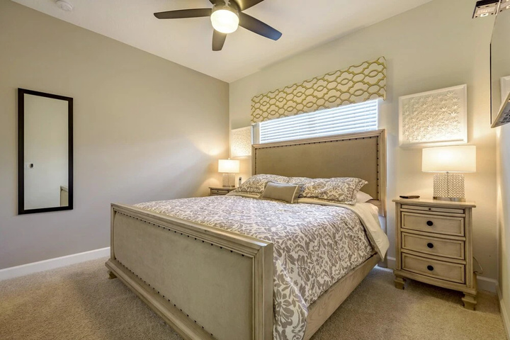 Room 5 of 20
