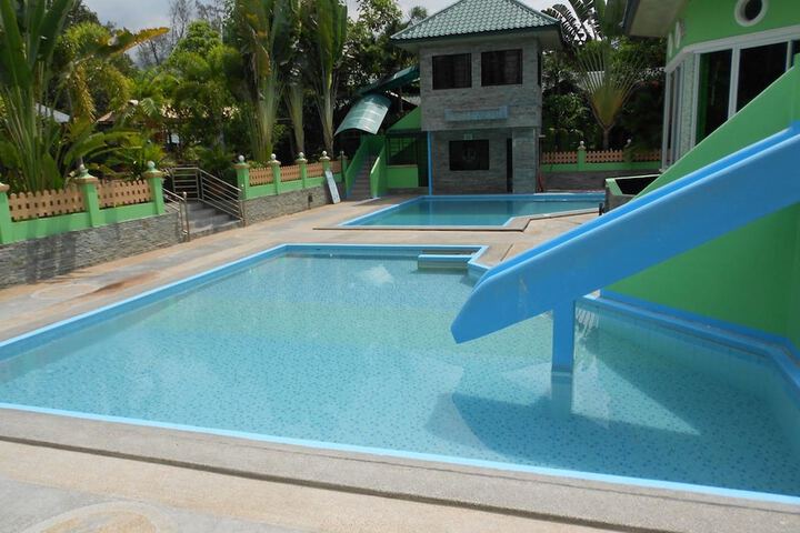 Hotel with Pool