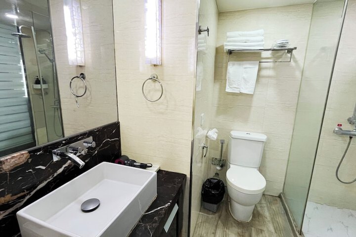 Room 19 of 74