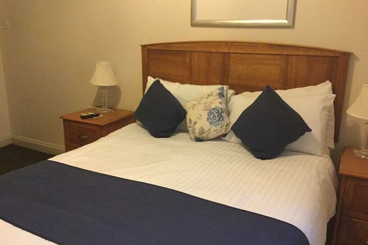 Room 2 of 13