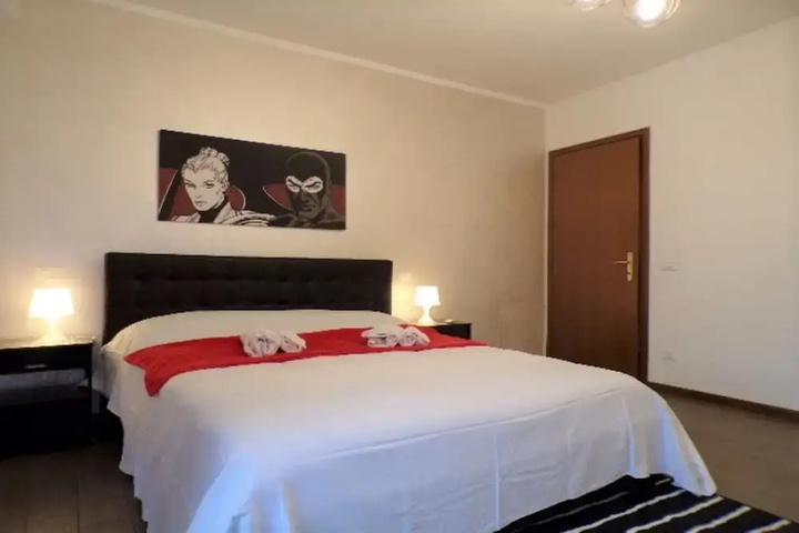 Room 5 of 15