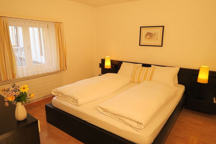 Room 15 of 37