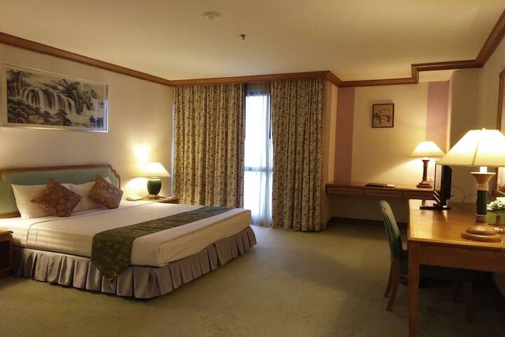 Room 14 of 86