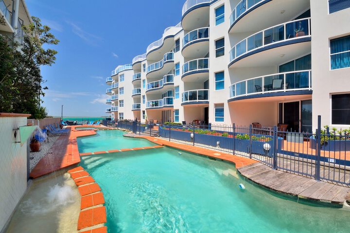 Pool 108 of 134