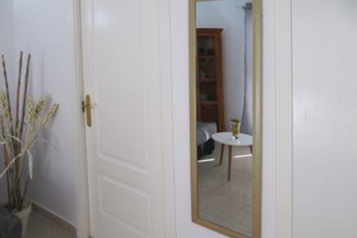 Room 16 of 35