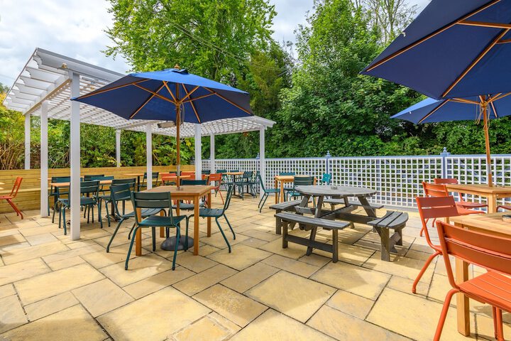 Sundeck 76 of 90