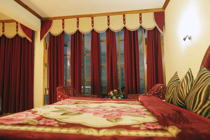 Room 12 of 47